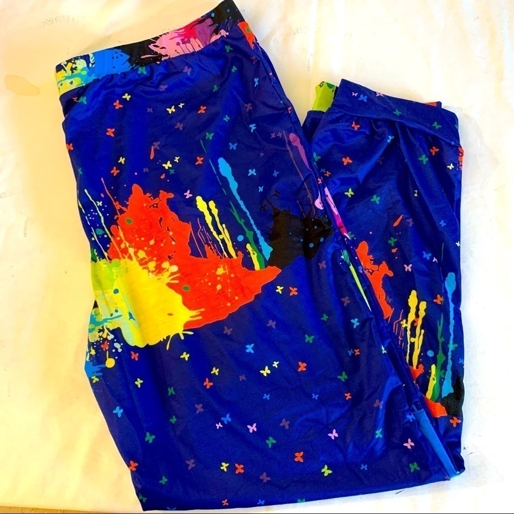 Off Shoulder Splash Paint Set - Picture 5 of 8